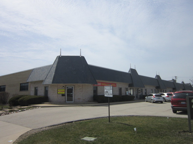 2271-2289 Devon Ave, Elk Grove Village, IL for lease - Primary Photo - Image 1 of 9