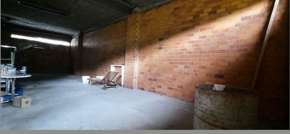 Retail in Vigo, Pontevedra for lease - Interior Photo - Image 2 of 12