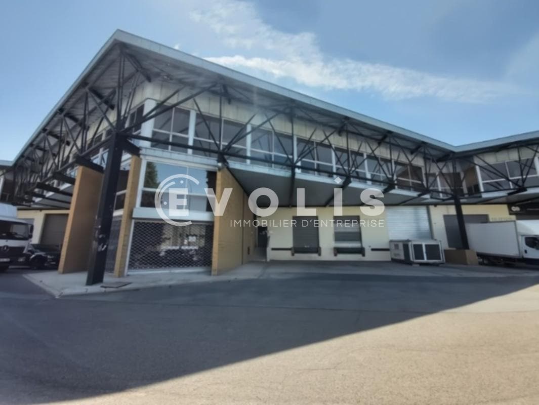 12 Avenue Arago, Morangis for lease Building Photo- Image 1 of 10