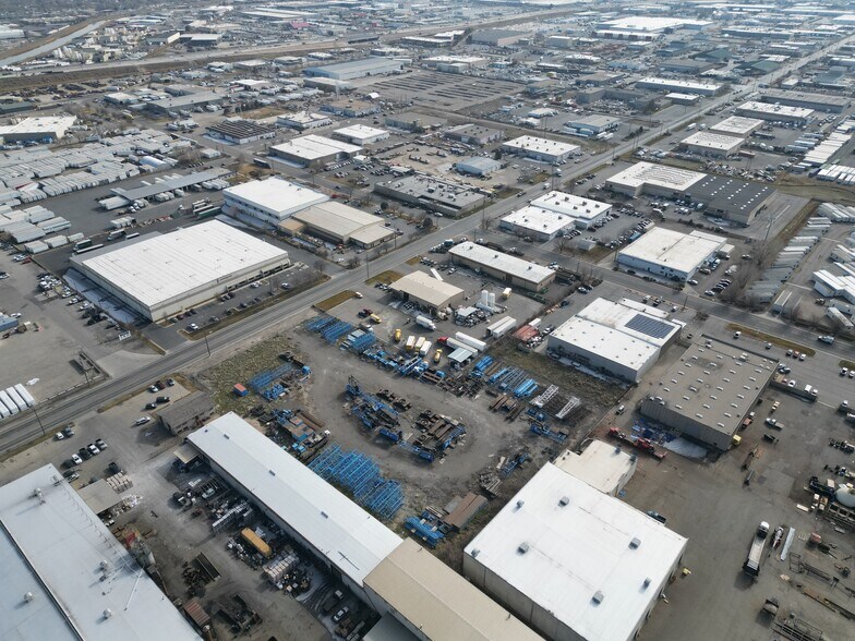 1020 S Pioneer Rd, Salt Lake City, UT à vendre - Photo du bâtiment - Image 2 de 2