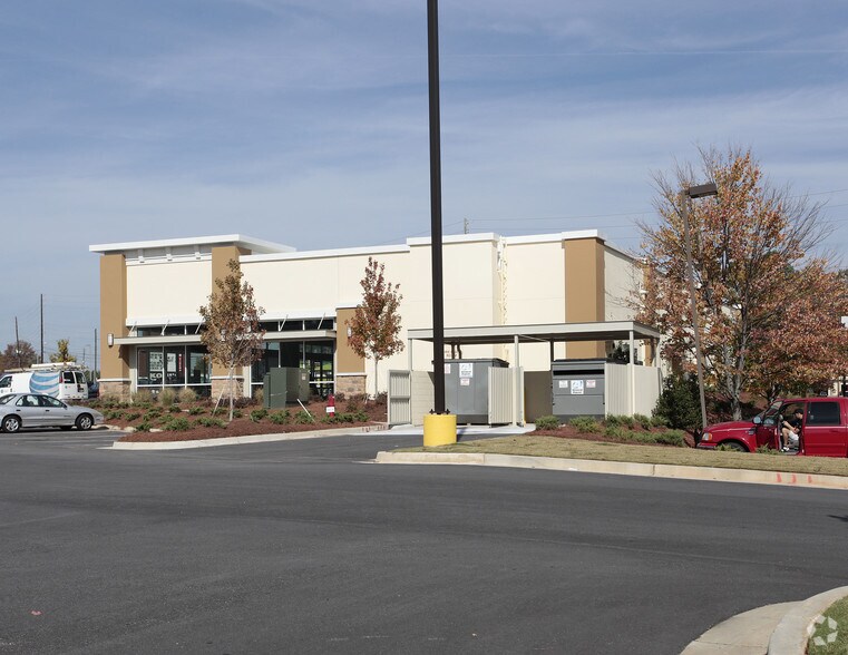 1300 Johnson Ferry Rd, Marietta, GA à louer - Photo du bâtiment - Image 2 de 3
