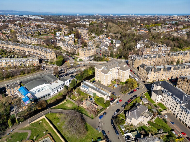 30 Roseburn Pl, Edinburgh à vendre - Photo du bâtiment - Image 1 de 4
