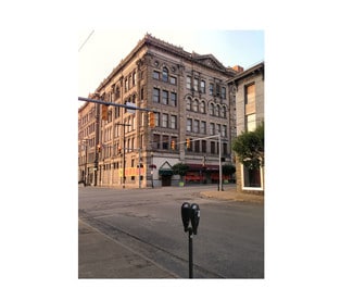 More details for 205 Adams St, Fairmont, WV - Office for Sale