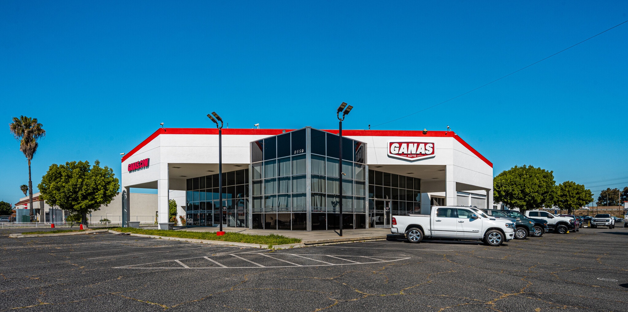 8559 Artesia Blvd, Bellflower, CA for sale Primary Photo- Image 1 of 96