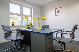 Fieldhouse Rd, Rochdale for lease Interior Photo- Image 1 of 1