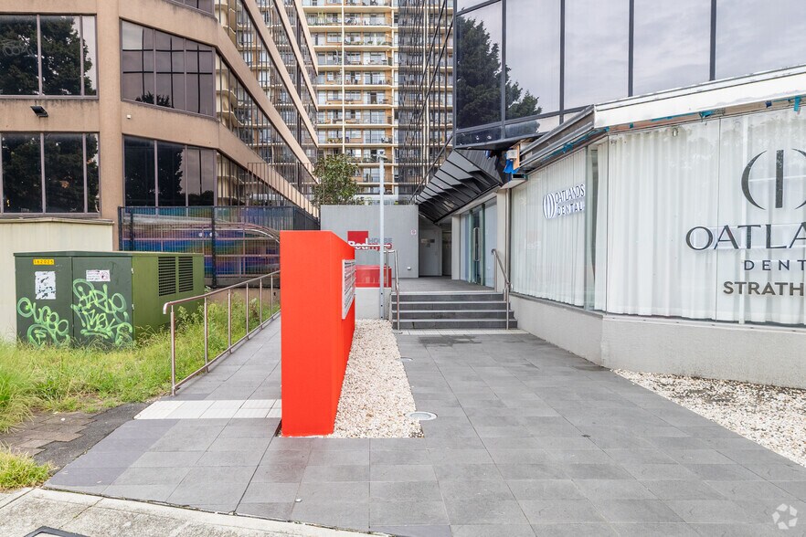 9-13 Redmyre Rd Rd, Strathfield à louer - Photo du bâtiment - Image 2 de 5