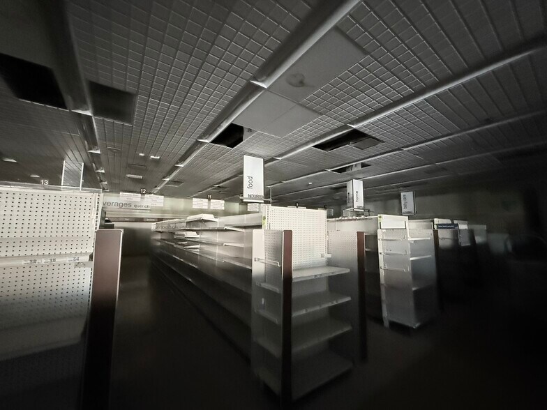 350 Niagara St, Buffalo, NY à louer - Photo du bâtiment - Image 2 de 33