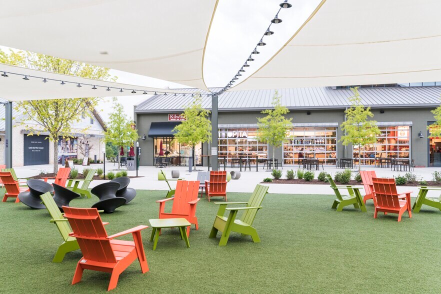 6655 Town Sq, Alpharetta, GA à louer - Photo du bâtiment - Image 2 de 6