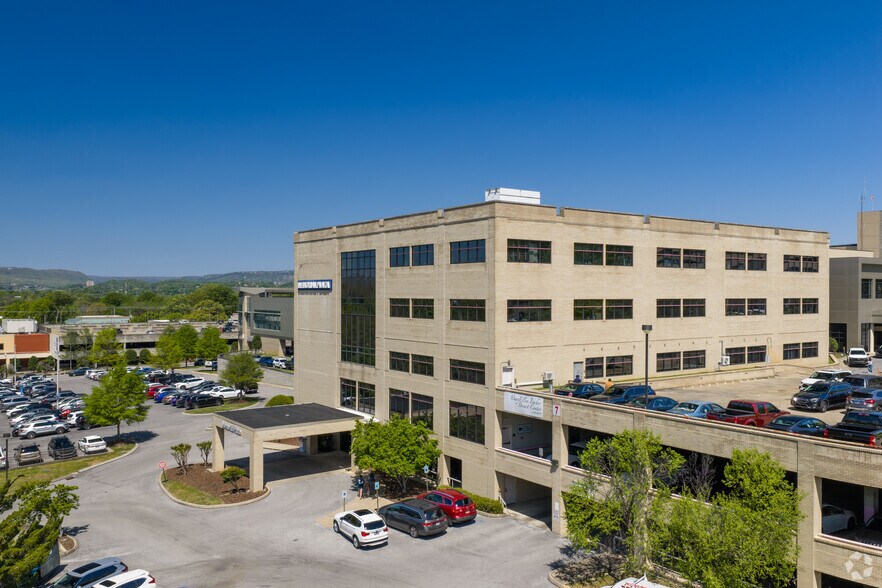 605 Glenwood Ave, Chattanooga, TN for lease - Aerial - Image 2 of 16