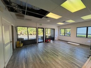 10231 Metro Pky, Fort Myers, FL for lease Interior Photo- Image 1 of 6