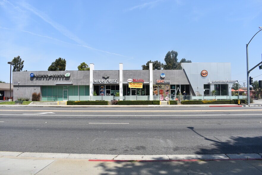 6001 Rosemead Blvd, Pico Rivera, CA à louer - Photo du bâtiment - Image 2 de 4