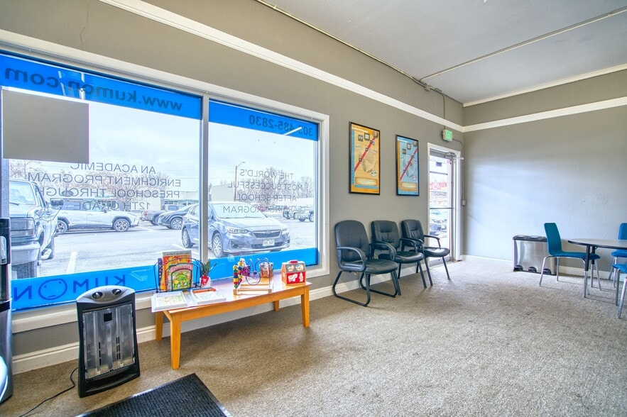 1100-1152 Francis St, Longmont, CO for lease - Building Photo - Image 2 of 6