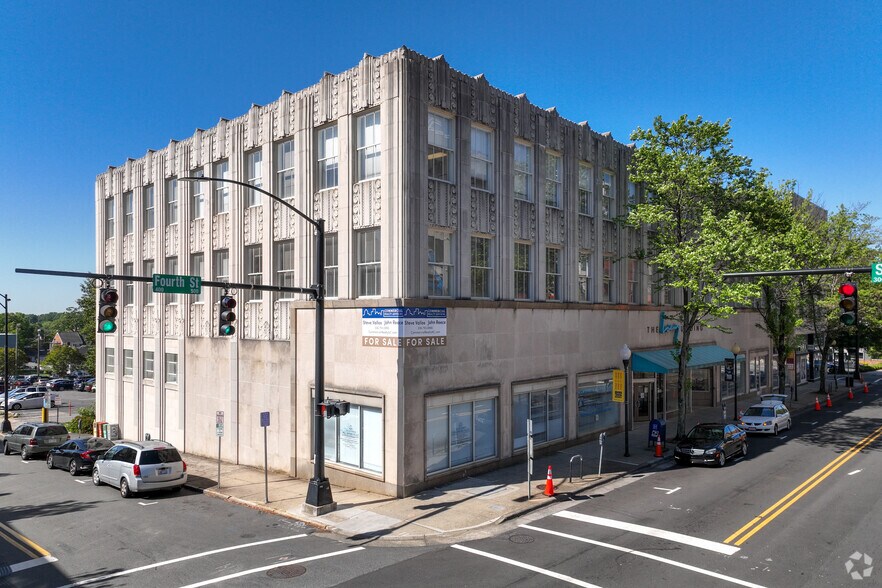 500 W Fourth St, Winston-Salem, NC à vendre - Photo principale - Image 1 de 1