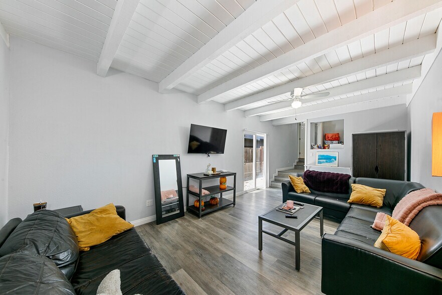 3450 E Ransom St, Long Beach, CA à vendre - Photo intérieure - Image 3 de 10