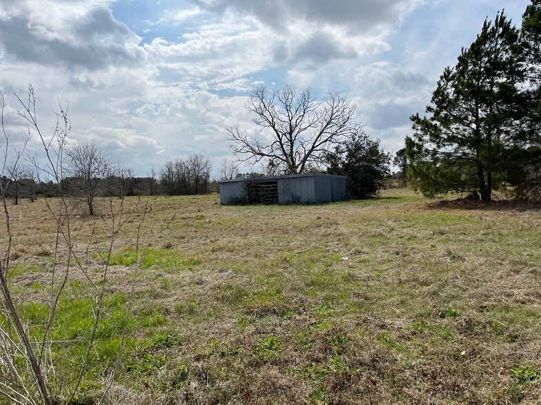 6377 Highway 36, Sealy, TX for lease - Building Photo - Image 2 of 6