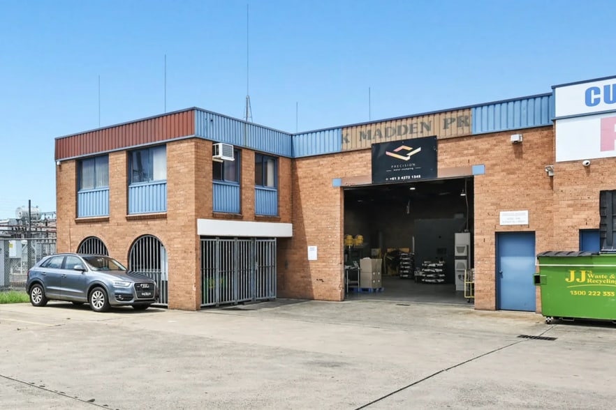 2 Field Cl, Moorebank for sale - Primary Photo - Image 1 of 2