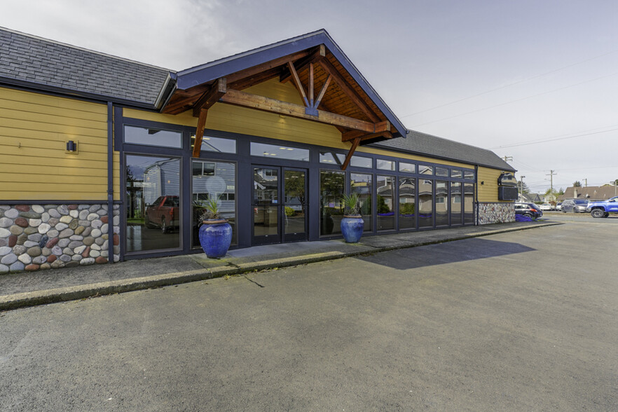 915 Main Ave, Tillamook, OR for lease - Primary Photo - Image 1 of 34