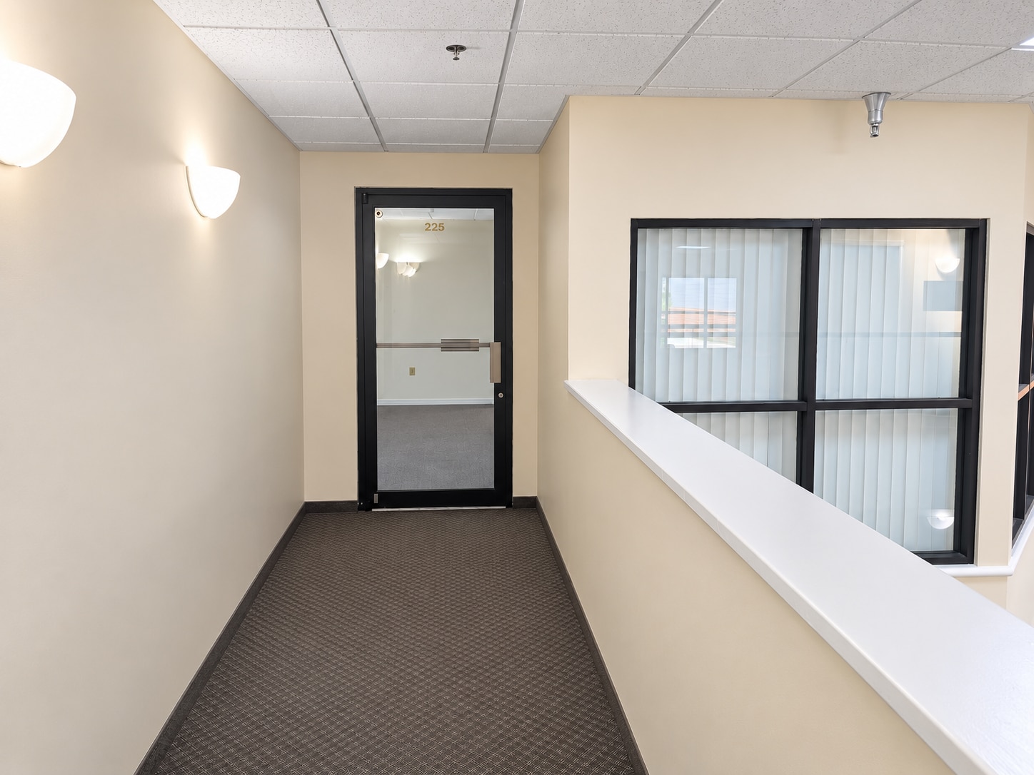 3639 Cortez Rd W, Bradenton, FL for lease Interior Photo- Image 1 of 17