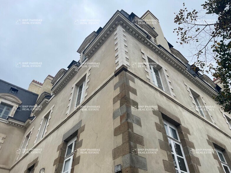 Bureau dans Rennes à vendre - Photo du bâtiment - Image 1 de 9