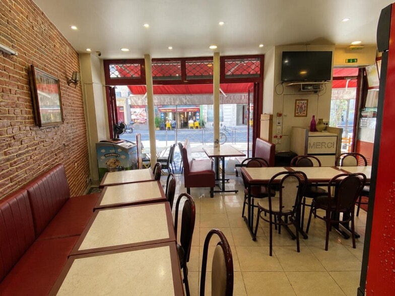 18 Rue Jouffroy D'Abbans, Paris for lease - Interior Photo - Image 1 of 7