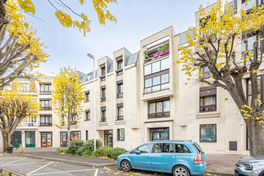 Immeuble residentiel dans Le Kremlin-Bicêtre à vendre - Photo du bâtiment - Image 3 de 4