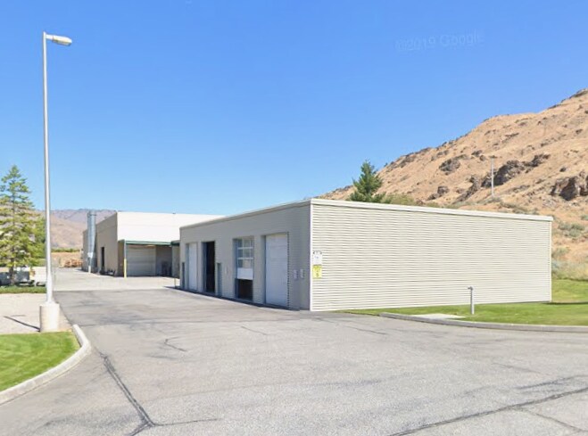 10 NE Cascade Ave, Wenatchee, WA à louer - Photo du bâtiment - Image 2 de 5