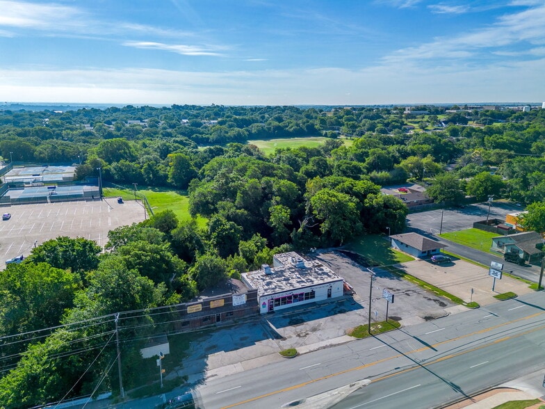 1205 S Main St, Weatherford, TX for sale - Building Photo - Image 3 of 18