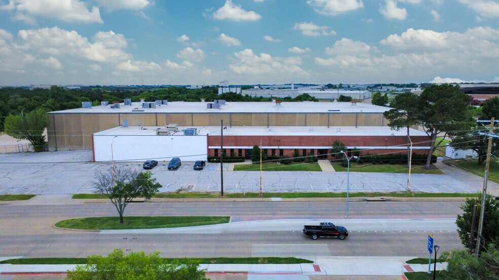 1500 E Broad St, Mansfield, TX à vendre - Photo du bâtiment - Image 3 de 21
