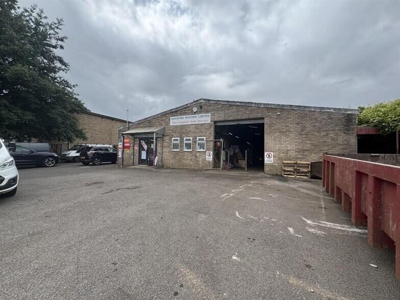 26 Oxford Road, Yeovil à vendre - Photo du bâtiment - Image 2 de 13