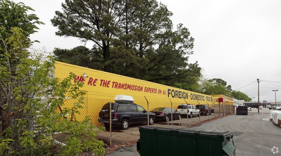 6420-6440 E Virginia Beach Blvd, Norfolk, VA à vendre - Photo du bâtiment - Image 2 de 8