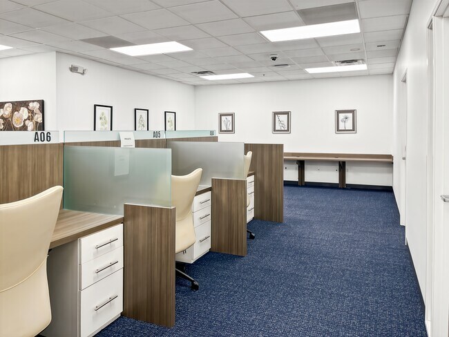 More details for 41430 Grand River Ave, Novi, MI - Coworking for Lease