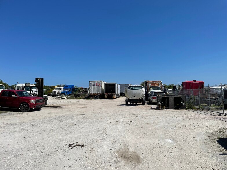 27107 US Highway 27, Moore Haven, FL à vendre - Photo du bâtiment - Image 3 de 12