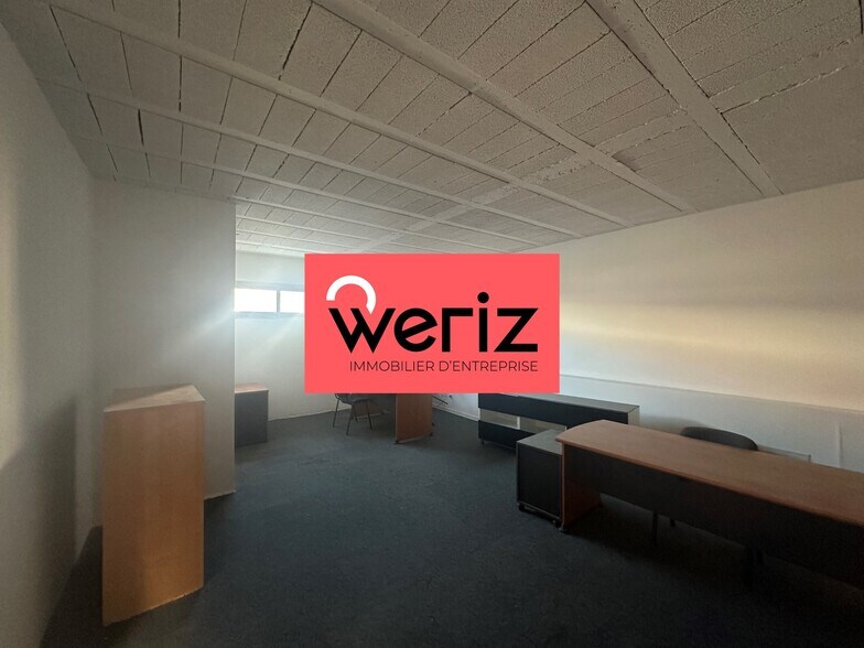 Industrial in Venelles for lease - Building Photo - Image 3 of 11