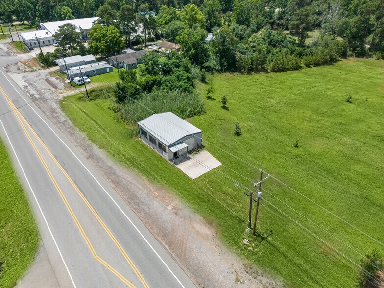 3609 N Frazier St, Conroe, TX à vendre - Photo du bâtiment - Image 1 de 25