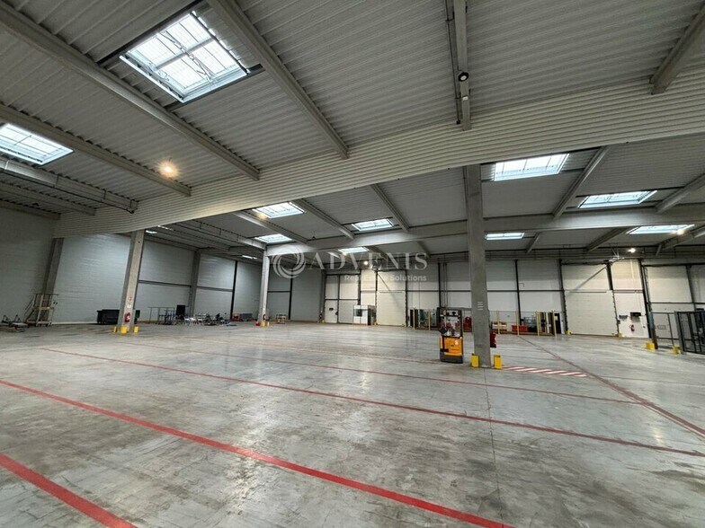 Flex dans Sucy-en-Brie à louer - Photo du bâtiment - Image 3 de 7