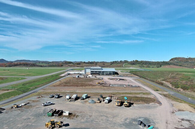 Plus de détails pour 2000 Aviation Way, Bridgeport, WV - Terrain à louer