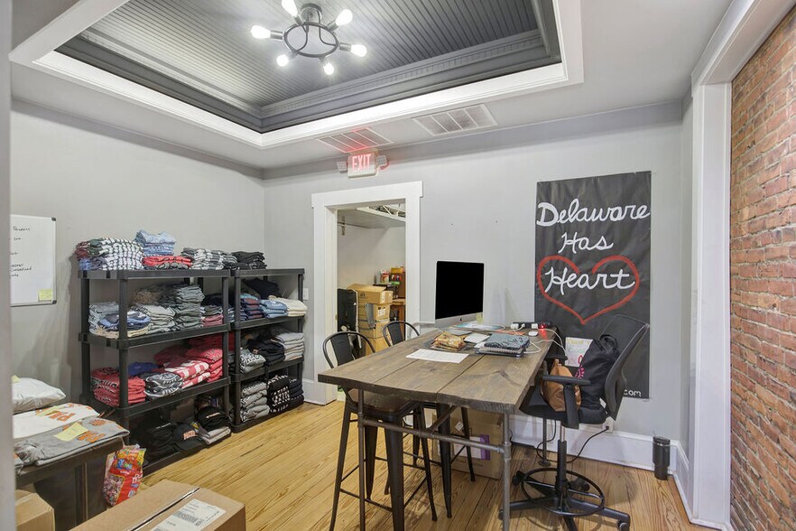 29-31 N Sandusky St, Delaware, OH à vendre - Photo du bâtiment - Image 2 de 11