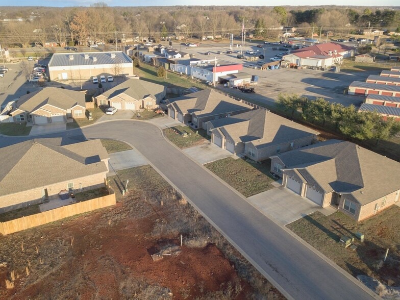 5421 Scottsville Rd, Bowling Green, KY for sale - Primary Photo - Image 2 of 6