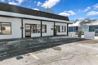 204 W Pitman St, O'Fallon, MO for lease Building Photo- Image 2 of 11