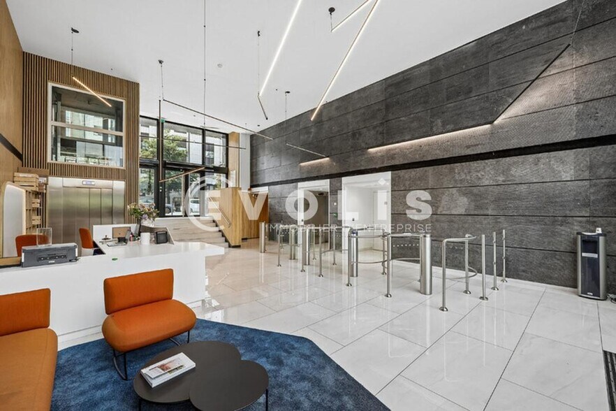 77-79 Avenue De Fontainebleau, Le Kremlin-Bicêtre for lease - Building Photo - Image 3 of 32