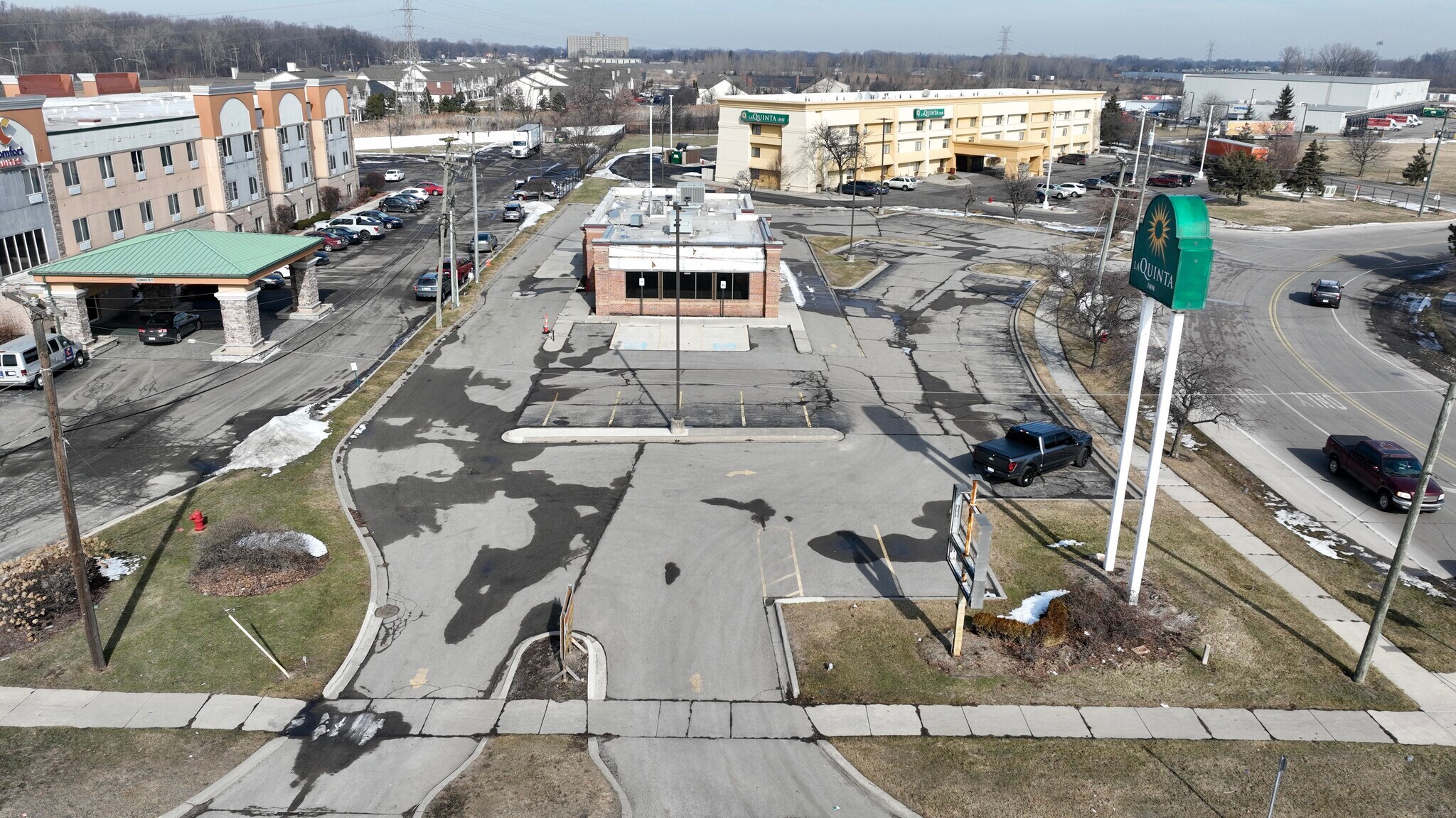 18902 Northline Rd, Southgate, MI for lease Primary Photo- Image 1 of 14