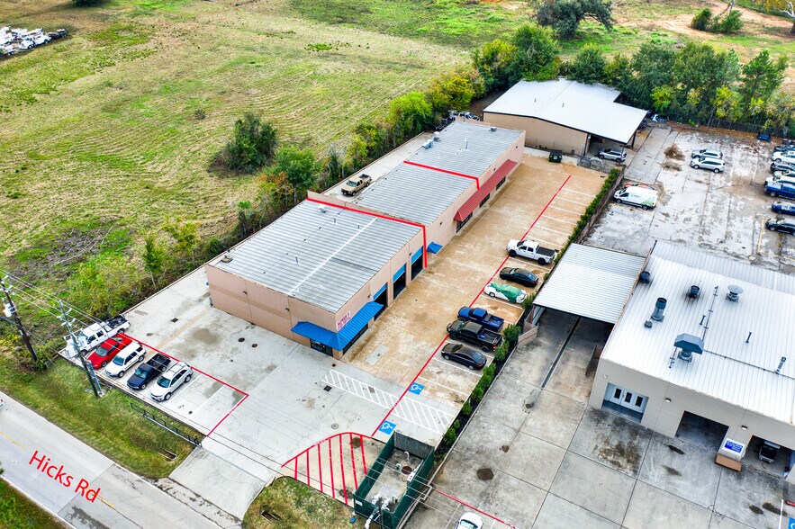1599 Hicks St, Tomball, TX à louer - Photo du bâtiment - Image 3 de 13