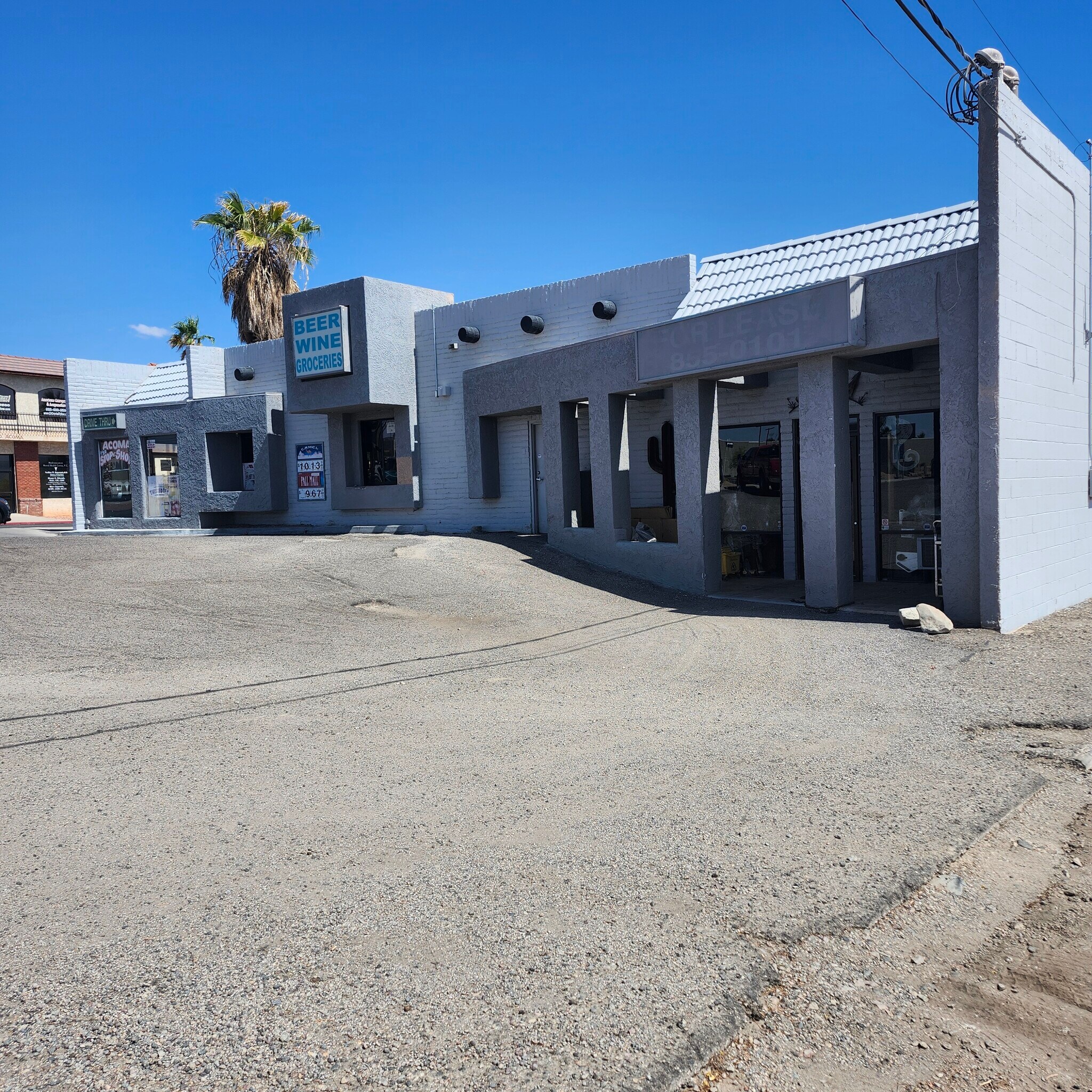 35 Acoma Blvd S, Lake Havasu City, AZ à vendre Photo du bâtiment- Image 1 de 33