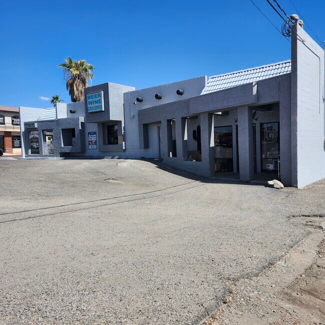 Plus de détails pour 35 Acoma Blvd S, Lake Havasu City, AZ - Commerce de détail à vendre