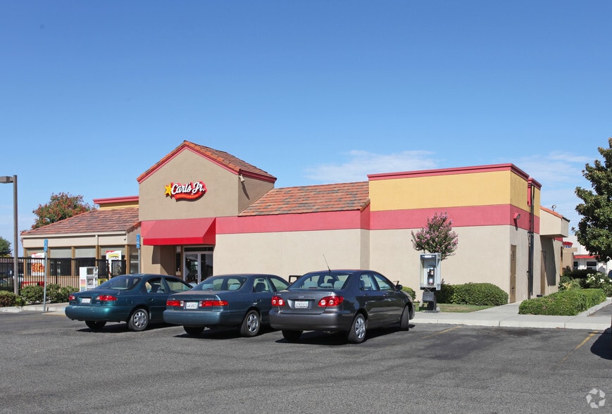 818 W Shaw Ave, Clovis, CA for lease - Building Photo - Image 2 of 2