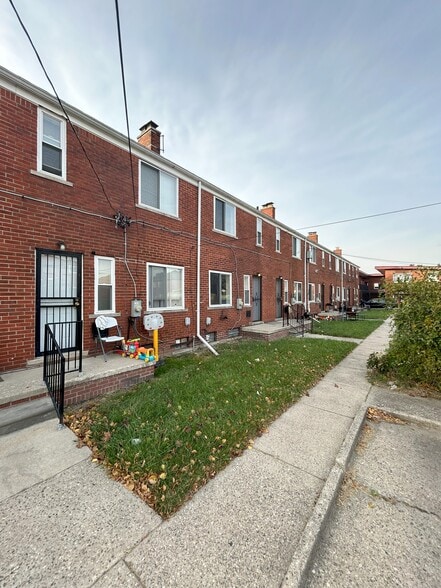 3387-3399 Ewald Cir, Detroit, MI for sale - Building Photo - Image 2 of 10
