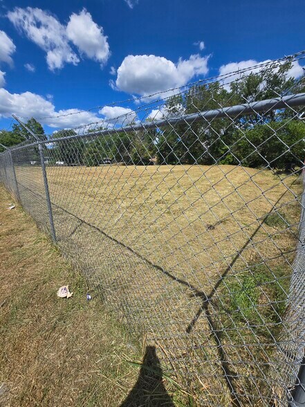 9999 Mill Street, Campton, KY à vendre - Photo du bâtiment - Image 2 de 4