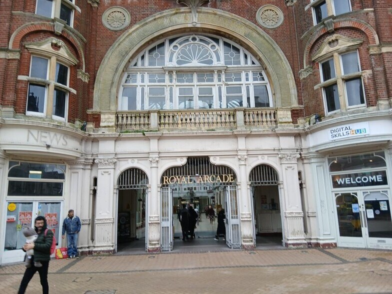 Royal Arcade, Bournemouth à louer - Photo du bâtiment - Image 2 de 13