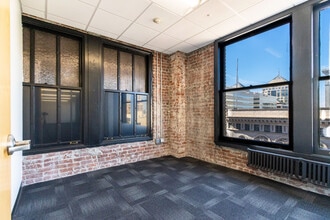 1440 Broadway, Oakland, CA for lease Interior Photo- Image 1 of 5