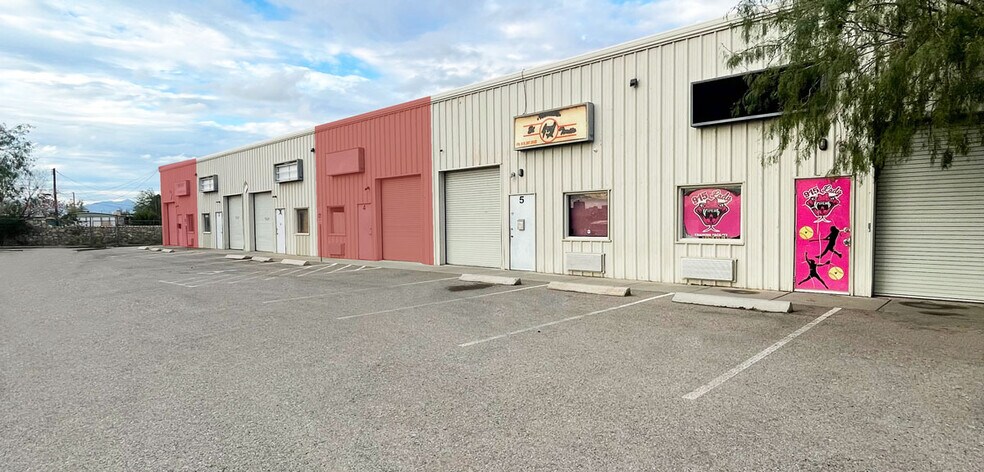 109 Seneca Dr, El Paso, TX à louer - Photo du bâtiment - Image 1 de 2